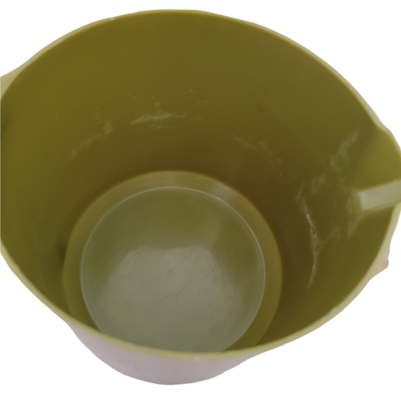 Vintage - MCM Gold and Avocado Plastic Pitcher Set - Picture 6 of 6